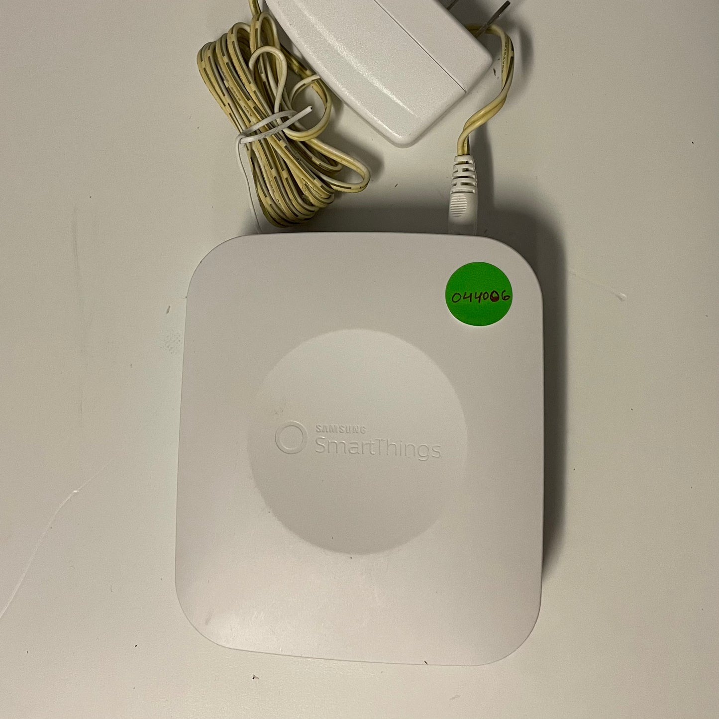 Used like new - SAMSUNG SmartThings Hub