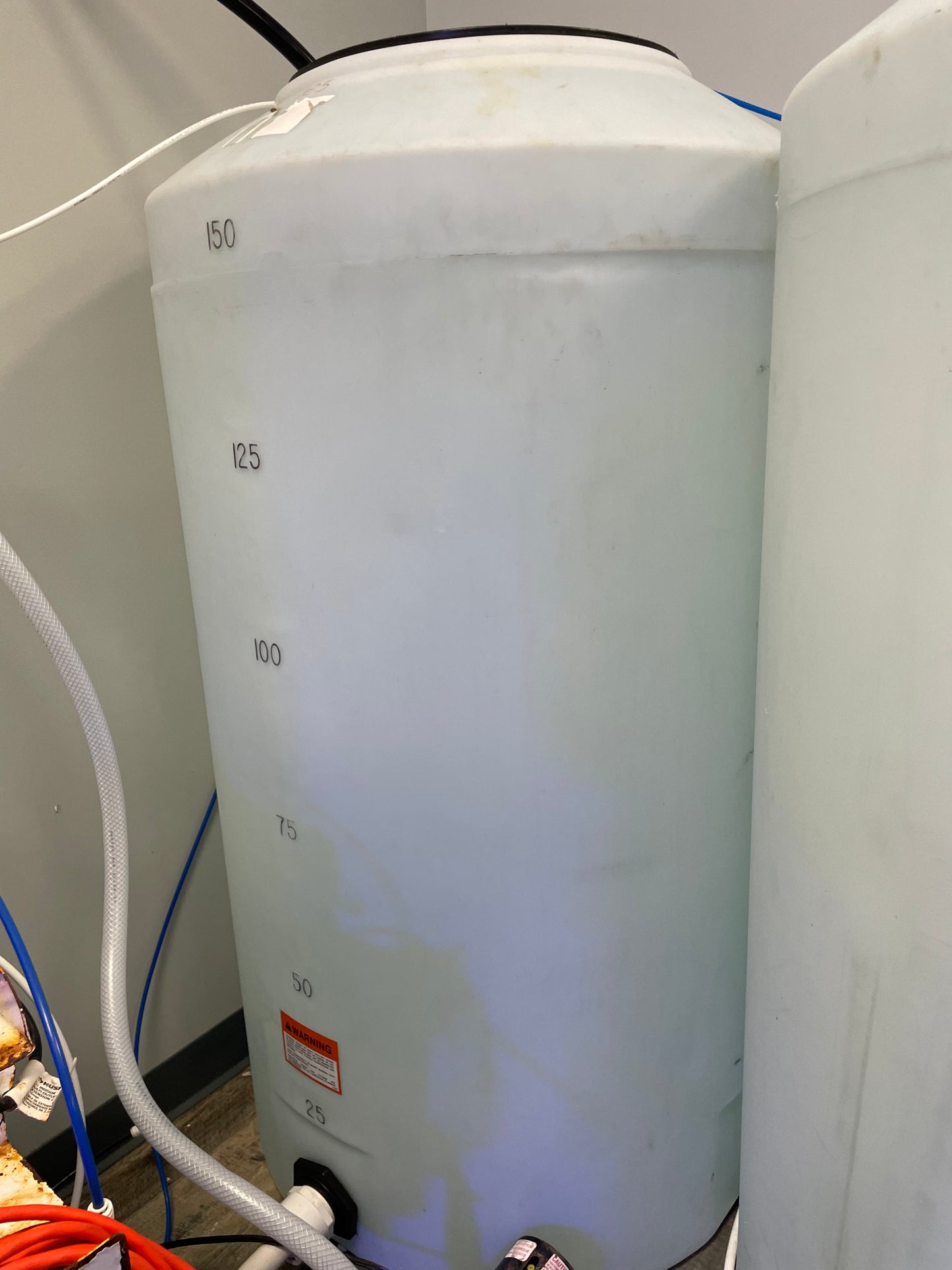 USED- 165 Gallon Water Vat